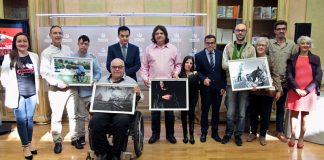 La Diputación de Badajoz y Apamex entregan los premios del concurso fotográfico 'Sin barreras'