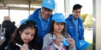 Los voluntarios de La Caixa en Extremadura celebran una jornada lúdica con 70 menores en situación de vulnerabilidad