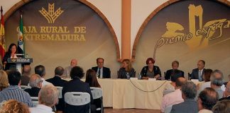Caja Rural de Extremadura patrocina el I Foro del mundo rural de Extremadura