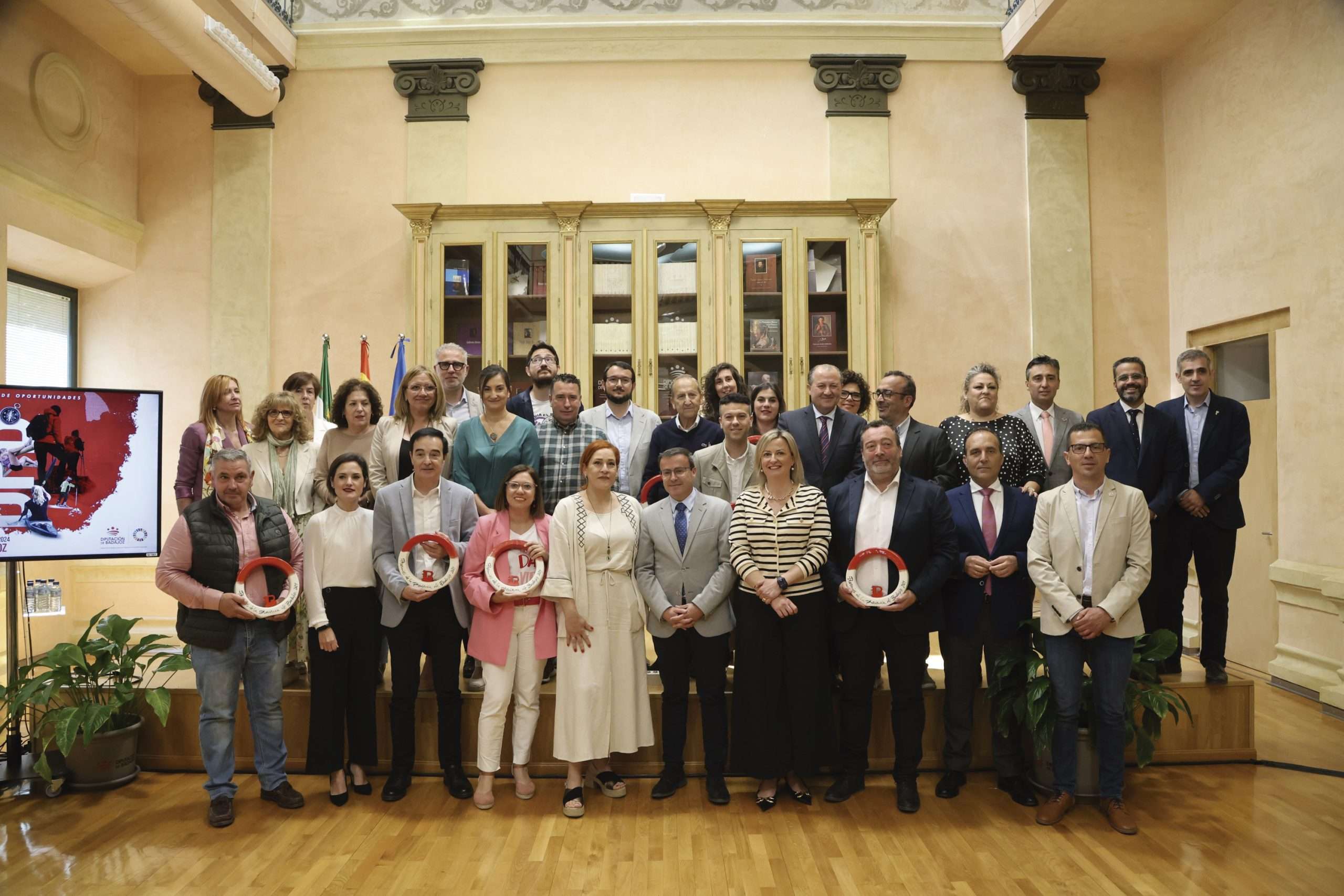 Galardonados con los Premios de la Provincia. Foto: Diputación de Badajoz