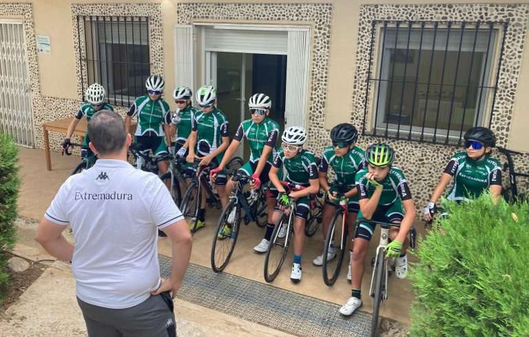 La Selección Extremeña de Ciclismo Infantil se preparó en Ribera del Fresno para el Campeonato de España Escolar 2024